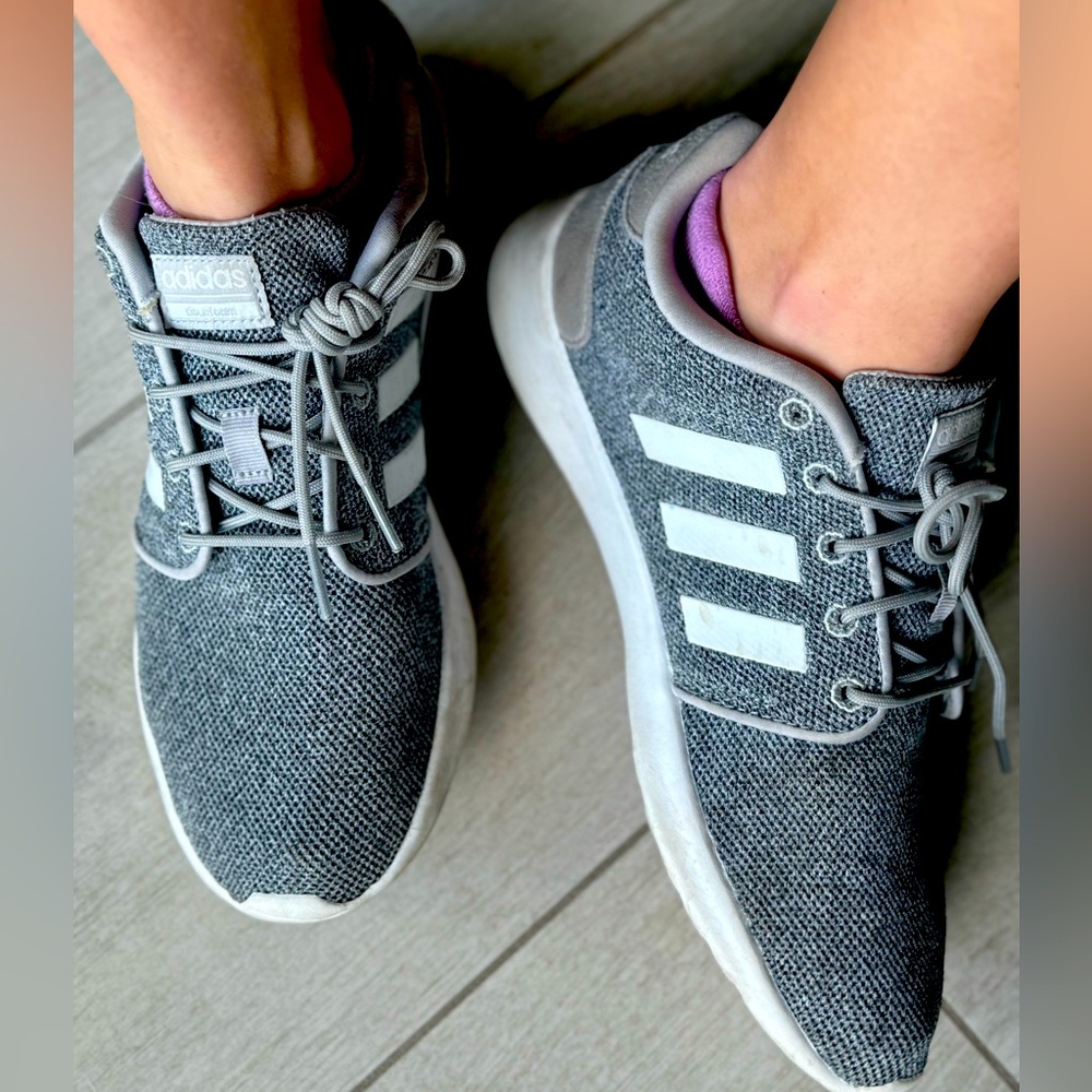 Adidas cloud foam size 8.5 ultra-light women’s sneakers